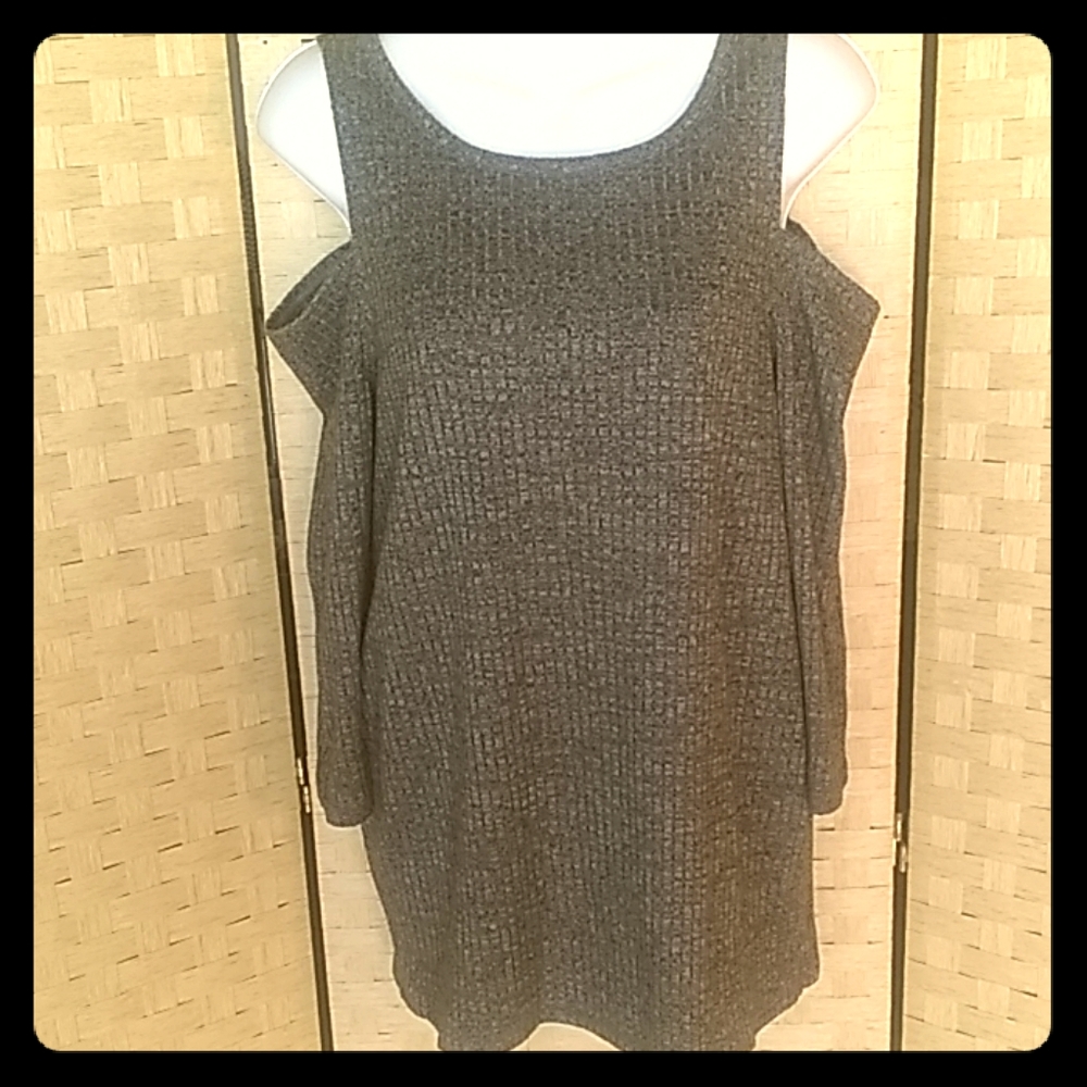 Motherhood Maternity Cold Shoulder Shirt Size M - Picture 1 of 1